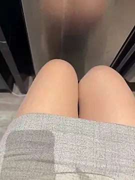 Mia-77 online show from April 11, 2026, 4:50 am