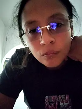 avispit online show from July 1, 2026, 5:56 pm