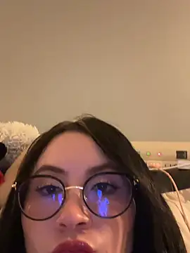 ValentinaOrtiz3 online show from March 7, 2026, 12:29 am