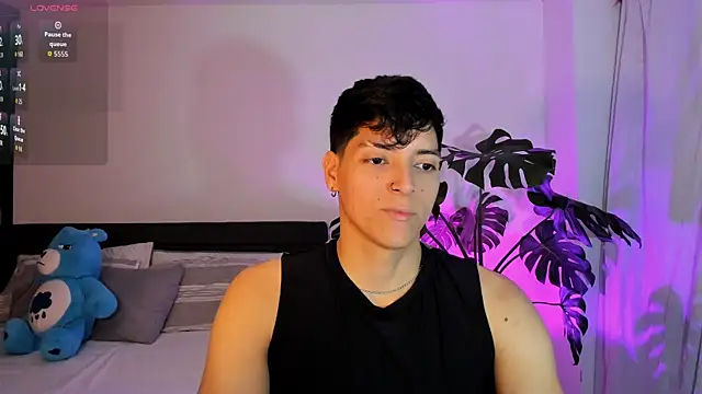  JacobMiller   online show from September 15, 2025, 7:25 pm