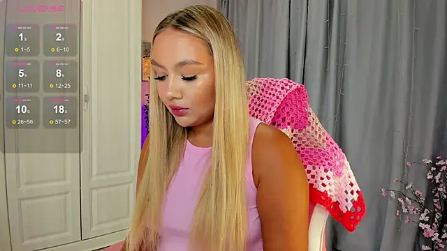 Snapshot of _Loneve__ chatting on September 18, 2025, 3:58 pm  Loneve   online show from September 18, 2025, 3:58 pm