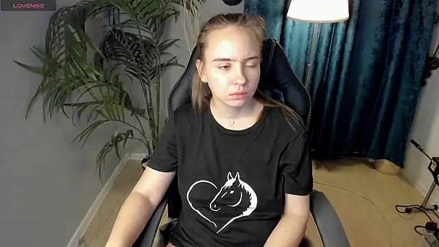 Lika 0ne online show from November 19, 2025, 12:05 pm