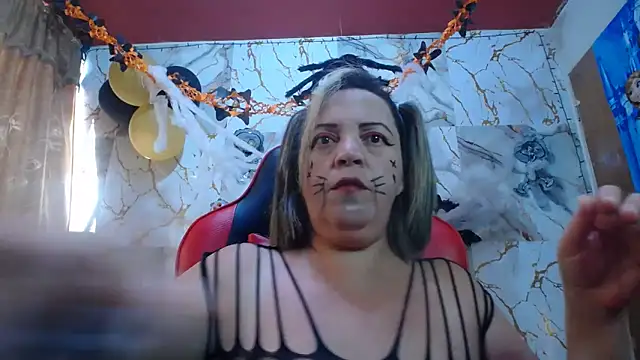 alina maturehot online show from October 31, 2025, 9:16 pm