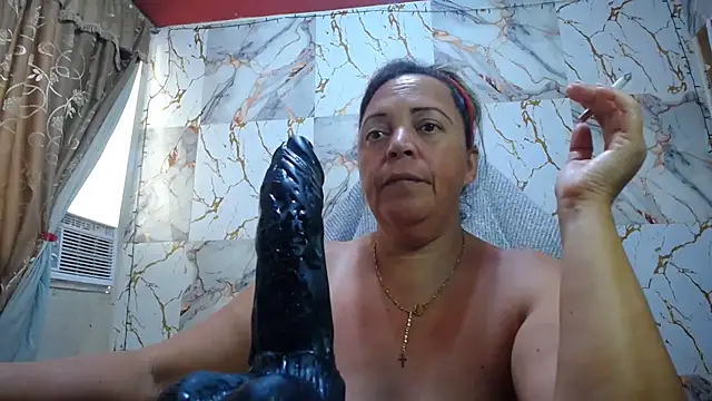 alina maturehot online show from May 11, 2026, 2:45 pm
