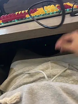 0W00GIGi online show from March 13, 2025, 7:42 am