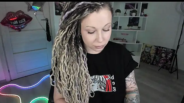 HoneySallyMoore online show from March 29, 2026, 6:52 pm