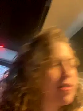 favoritestepsis online show from September 19, 2025, 10:43 pm