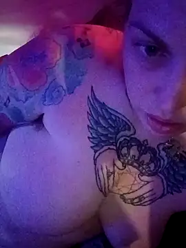 favoritestepsis online show from September 28, 2025, 10:48 pm