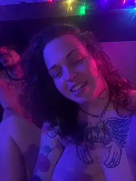 favoritestepsis online show from October 3, 2025, 7:27 am