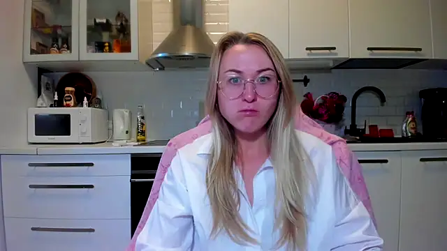 your Goddess Eva online show from October 2, 2025, 5:58 am