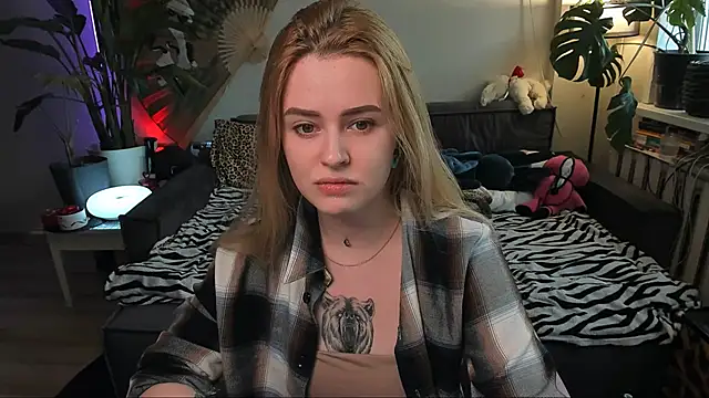 Alexa Pirs online show from March 30, 2026, 1:45 pm