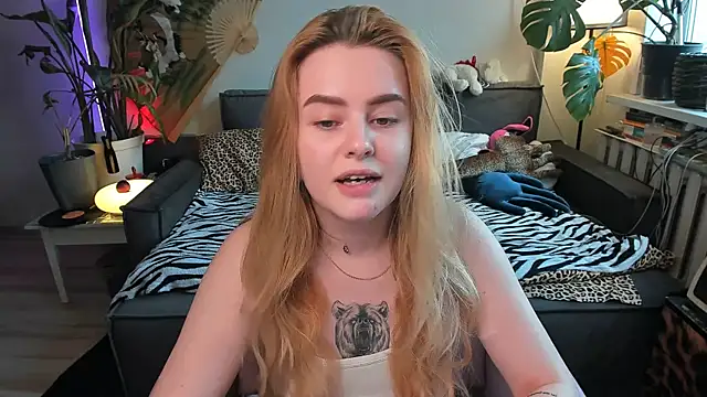 Alexa Pirs online show from April 13, 2026, 12:21 pm