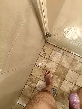 Snapshot of henri69 chatting on December 14, 2025, 5:02 am henri69 online show from December 14, 2025, 5:02 am