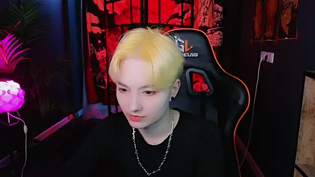 Akemi Sora  online show from March 7, 2025, 2:45 pm