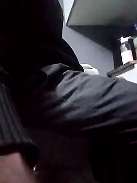 Snapshot of machinery98ron chatting on March 23, 2026, 2:48 am machinery98ron online show from March 23, 2026, 2:48 am