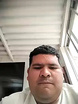Snapshot of oscarshow24 chatting on September 30, 2025, 6:35 pm oscarshow24 online show from September 30, 2025, 6:35 pm
