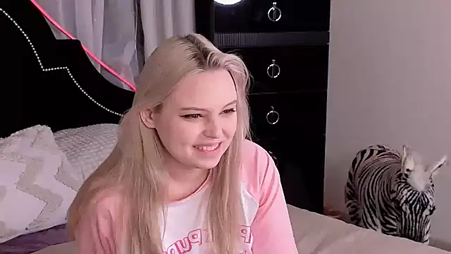 Snapshot of CLAIRE_VOGT chatting on March 19, 2025, 5:19 am CLAIRE VOGT online show from March 19, 2025, 5:19 am