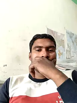 Snapshot of ccuteboyyyy chatting on February 22, 2025, 9:12 am ccuteboyyyy online show from February 22, 2025, 9:12 am