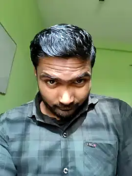 Snapshot of ccuteboyyyy chatting on March 8, 2025, 4:45 am ccuteboyyyy online show from March 8, 2025, 4:45 am