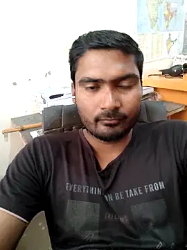 Snapshot of ccuteboyyyy chatting on March 8, 2025, 9:17 am ccuteboyyyy online show from March 8, 2025, 9:17 am