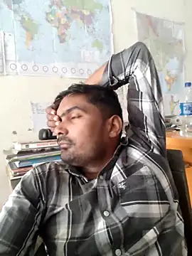 ccuteboyyyy online show from November 5, 2025, 7:52 am