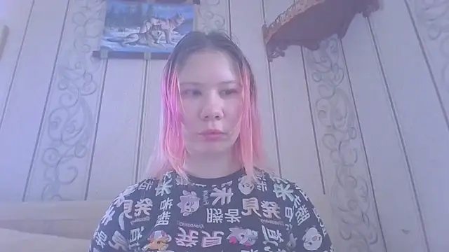 Little kitsune1707 online show from September 17, 2025, 6:37 am