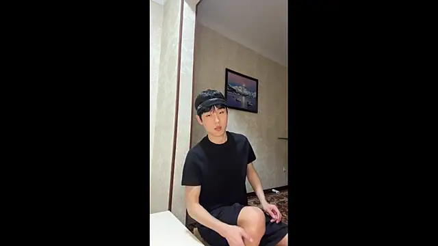 Snapshot of Brian_Stars chatting on July 18, 2026, 10:57 pm Brian Stars online show from July 18, 2026, 10:57 pm
