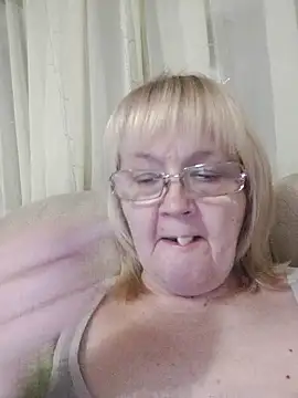 Violet5364 online show from December 3, 2025, 8:29 pm