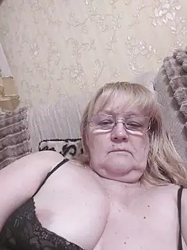 Snapshot of Violet5364 chatting on June 26, 2026, 8:24 pm Violet5364 online show from June 26, 2026, 8:24 pm