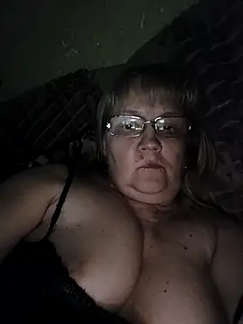 Snapshot of Violet5364 chatting on July 25, 2026, 9:34 pm Violet5364 online show from July 25, 2026, 9:34 pm