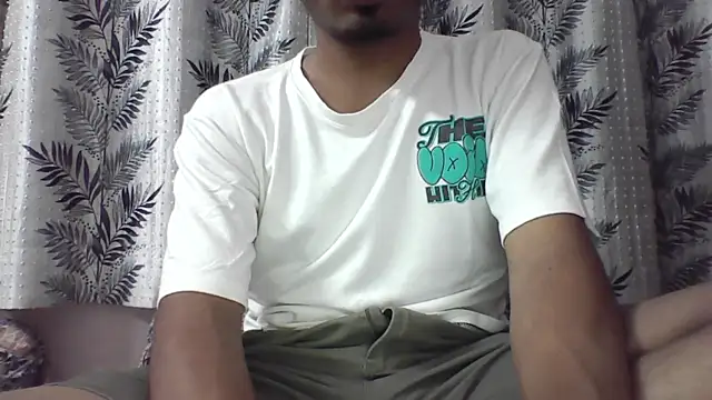 Snapshot of Harsh424242 chatting on March 21, 2025, 6:18 pm Harsh424242 online show from March 21, 2025, 6:18 pm