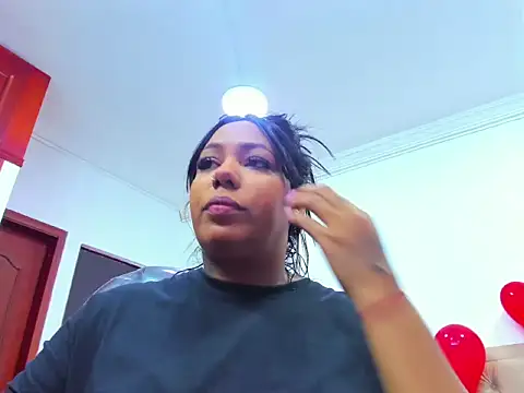 Snapshot of emma_purple_ chatting on February 15, 2026, 5:20 pm emma purple online show from February 15, 2026, 5:20 pm