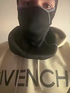 Snapshot of yaxxx03 chatting on February 15, 2025, 7:39 pm yaxxx03 online show from February 15, 2025, 7:39 pm