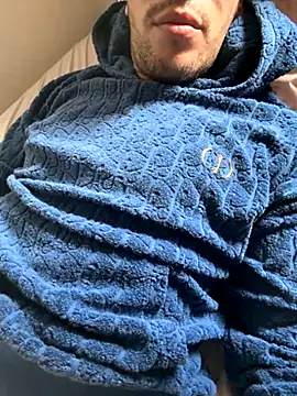 Snapshot of yaxxx03 chatting on October 19, 2025, 10:49 am yaxxx03 online show from October 19, 2025, 10:49 am