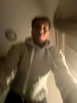 Snapshot of yaxxx03 chatting on November 10, 2025, 7:35 pm yaxxx03 online show from November 10, 2025, 7:35 pm