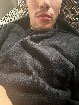 Snapshot of yaxxx03 chatting on November 30, 2025, 1:04 pm yaxxx03 online show from November 30, 2025, 1:04 pm