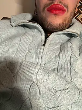 Snapshot of yaxxx03 chatting on December 18, 2025, 5:19 pm yaxxx03 online show from December 18, 2025, 5:19 pm