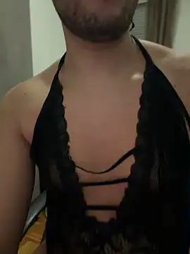 Snapshot of yaxxx03 chatting on December 20, 2025, 8:05 pm yaxxx03 online show from December 20, 2025, 8:05 pm