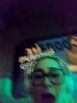 CandieGilson   online show from March 11, 2026, 10:54 am