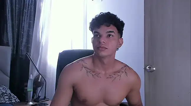 Snapshot of samm_sv chatting on February 13, 2025, 7:52 pm samm sv online show from February 13, 2025, 7:52 pm