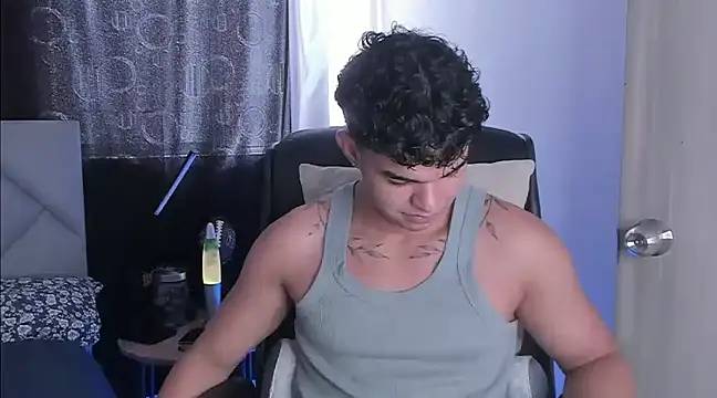 Snapshot of samm_sv chatting on February 28, 2025, 7:03 pm samm sv online show from February 28, 2025, 7:03 pm