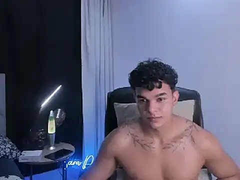 Snapshot of samm_sv chatting on March 5, 2025, 11:27 pm samm sv online show from March 5, 2025, 11:27 pm