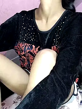 Queen myra1 online show from February 14, 2025, 6:19 pm