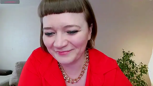 Snapshot of LizaMilfa chatting on February 24, 2025, 11:43 am LizaMilfa online show from February 24, 2025, 11:43 am