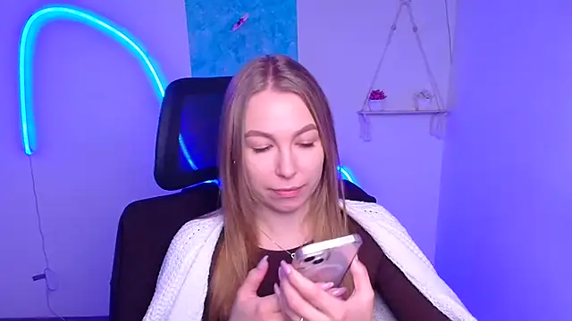 Dana flowers online show from November 13, 2025, 6:34 am