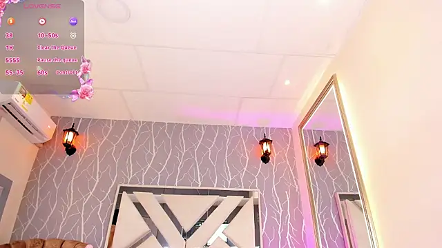 sabrina hanks69 online show from February 16, 2025, 4:42 pm