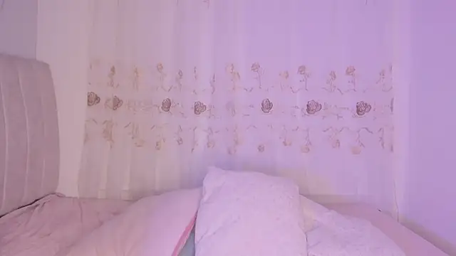 purplelilith3 online show from March 30, 2026, 10:05 am