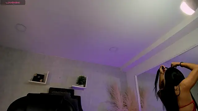 EmiliaRose  online show from January 17, 2026, 8:56 pm