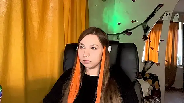 Snapshot of SweetAlissa18 chatting on October 23, 2025, 12:59 pm SweetAlissa18 online show from October 23, 2025, 12:59 pm