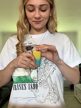 skyemorgan01 online show from March 11, 2026, 12:00 pm